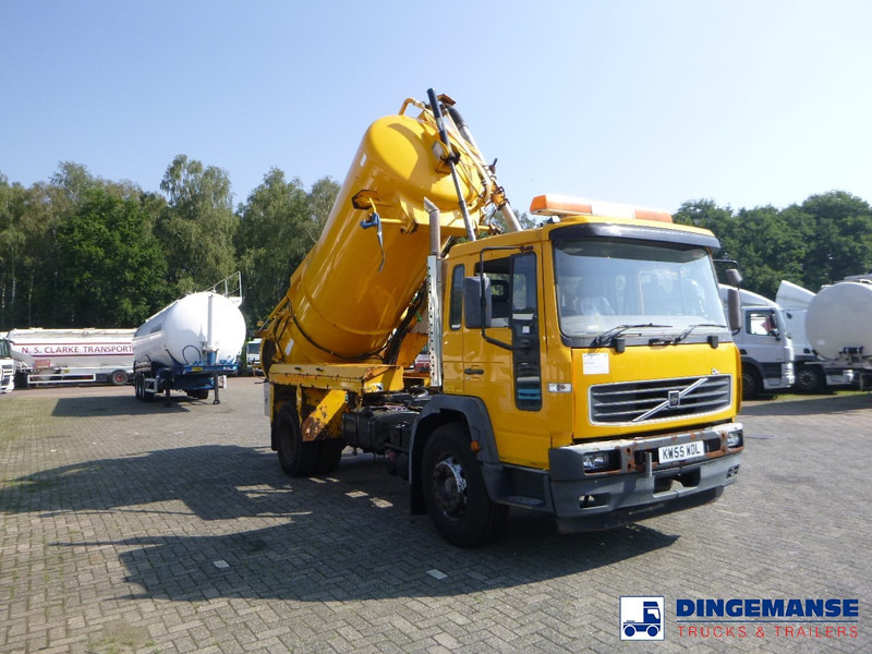 Volvo FL6 4x2 RHD Whale vacuum tank 8 m3 - Вакуумски камион: слика 2 Volvo FL6 4x2 RHD Whale vacuum tank 8 m3 - Вакуумски камион: слика 2