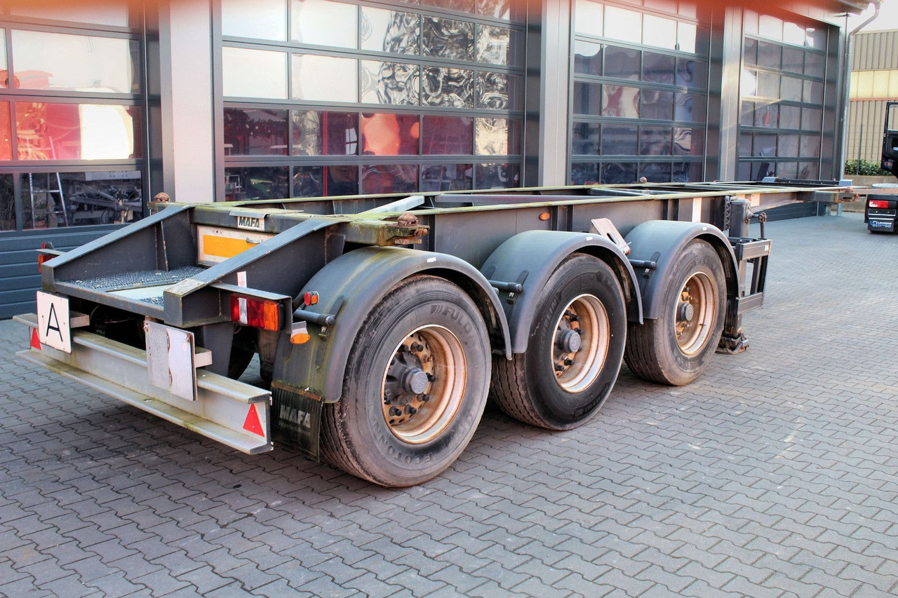 3-Achs MAFA BDF Wechsel Container ADR/GGVS - Транспортер на контејнер/ Полуприколка со променливо тело: слика 4 3-Achs MAFA BDF Wechsel Container ADR/GGVS - Транспортер на контејнер/ Полуприколка со променливо тело: слика 4