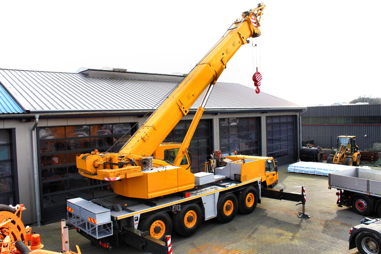 Faun Tadano FAUN ATF 90 G-4 8x6 Autokran + 20 tonnen - Камион со кран: слика 2 Faun Tadano FAUN ATF 90 G-4 8x6 Autokran + 20 tonnen - Камион со кран: слика 2