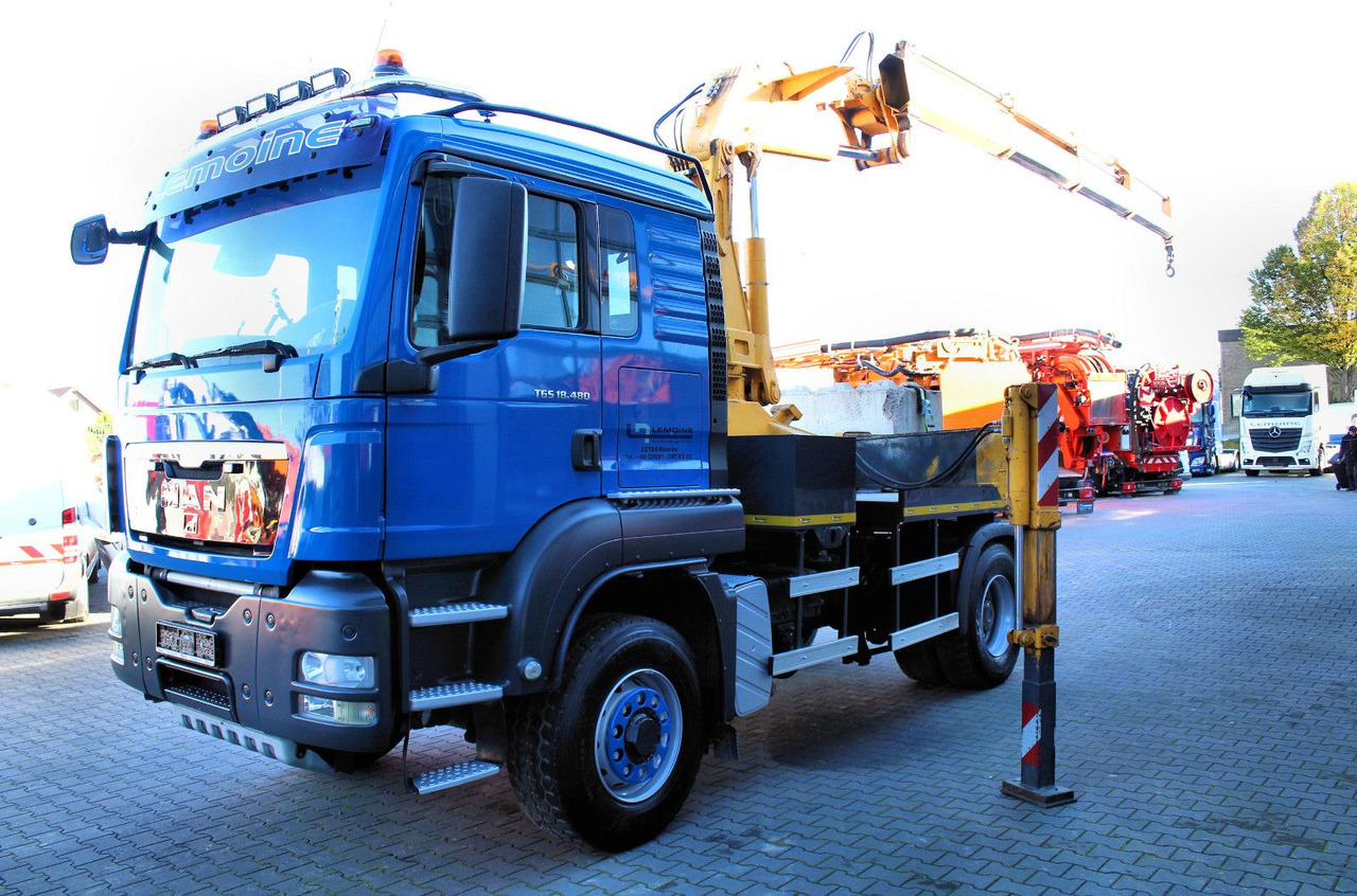 MAN TGS 18.480 4x4 BLS SZM+Pritsche MKG HLK 340 Kran - Камион влекач: слика 3 MAN TGS 18.480 4x4 BLS SZM+Pritsche MKG HLK 340 Kran - Камион влекач: слика 3