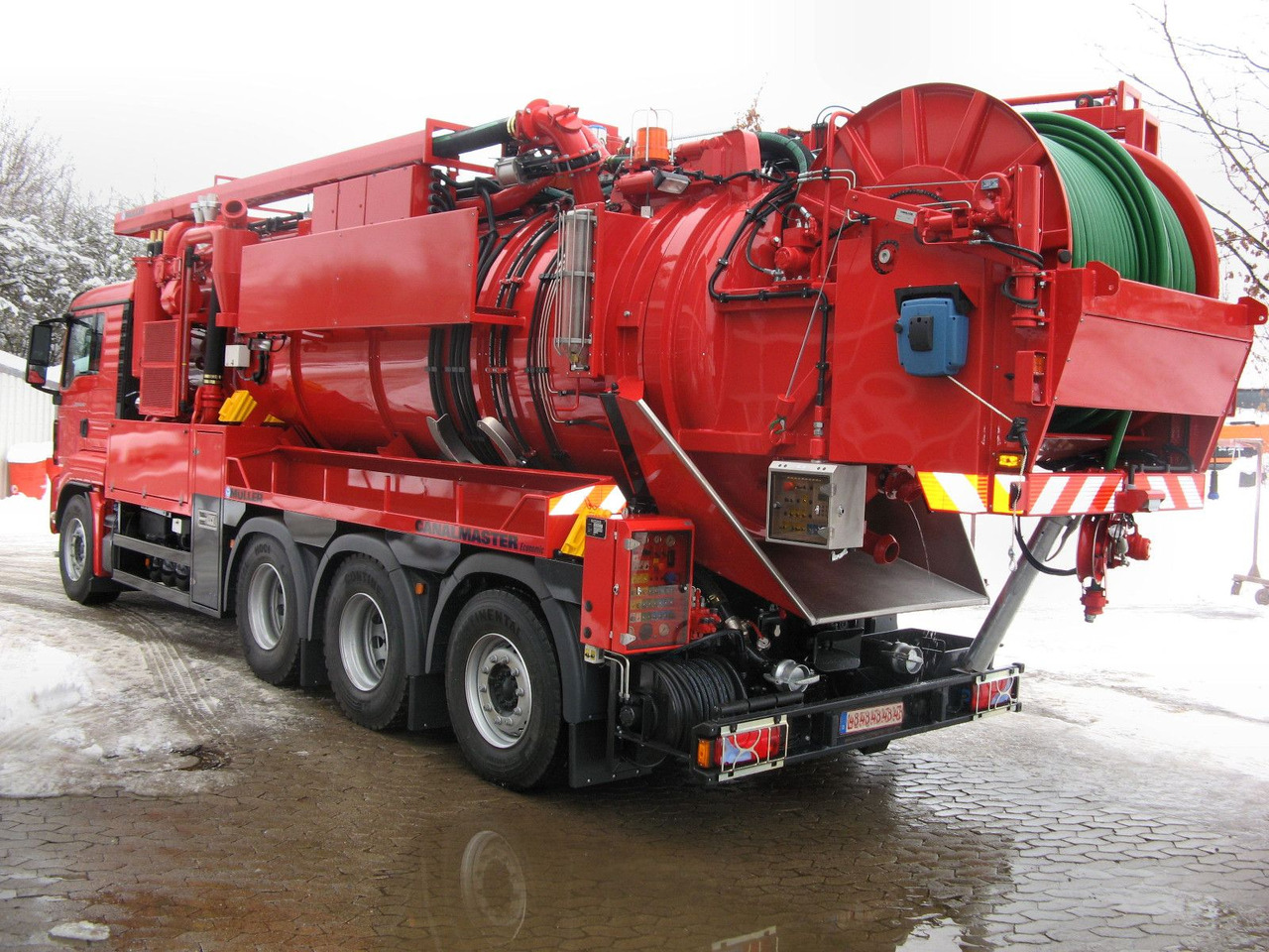 MAN TGS 35.540 8x4 Müller 16m³ WRG + 800 meter HD - Вакуумски камион: слика 1 MAN TGS 35.540 8x4 Müller 16m³ WRG + 800 meter HD - Вакуумски камион: слика 1