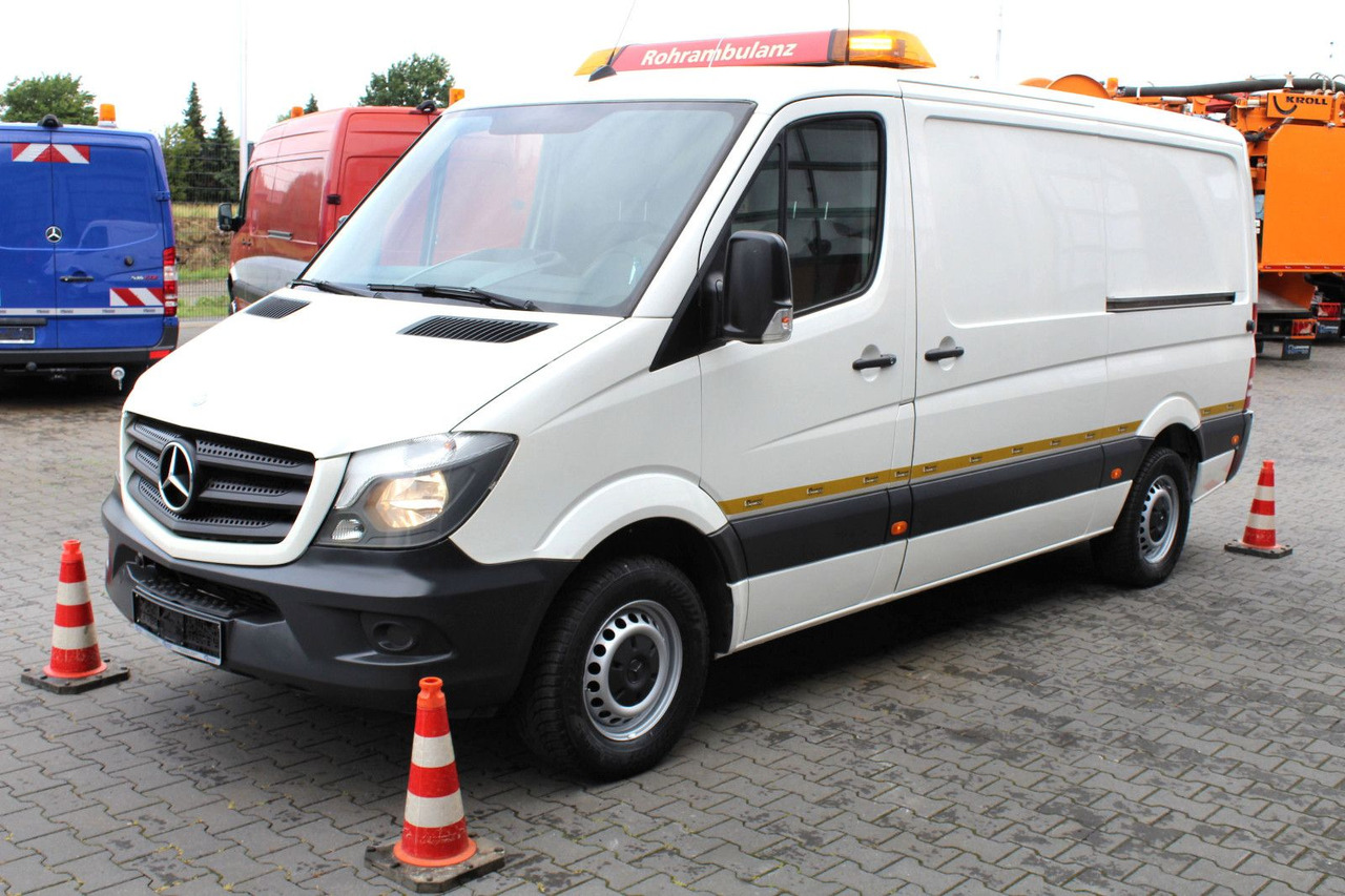 Mercedes-Benz Sprinter 316 CDI + Leistikow 1m³ HD-Spüler 3,5t - Вакуумски камион: слика 2 Mercedes-Benz Sprinter 316 CDI + Leistikow 1m³ HD-Spüler 3,5t - Вакуумски камион: слика 2