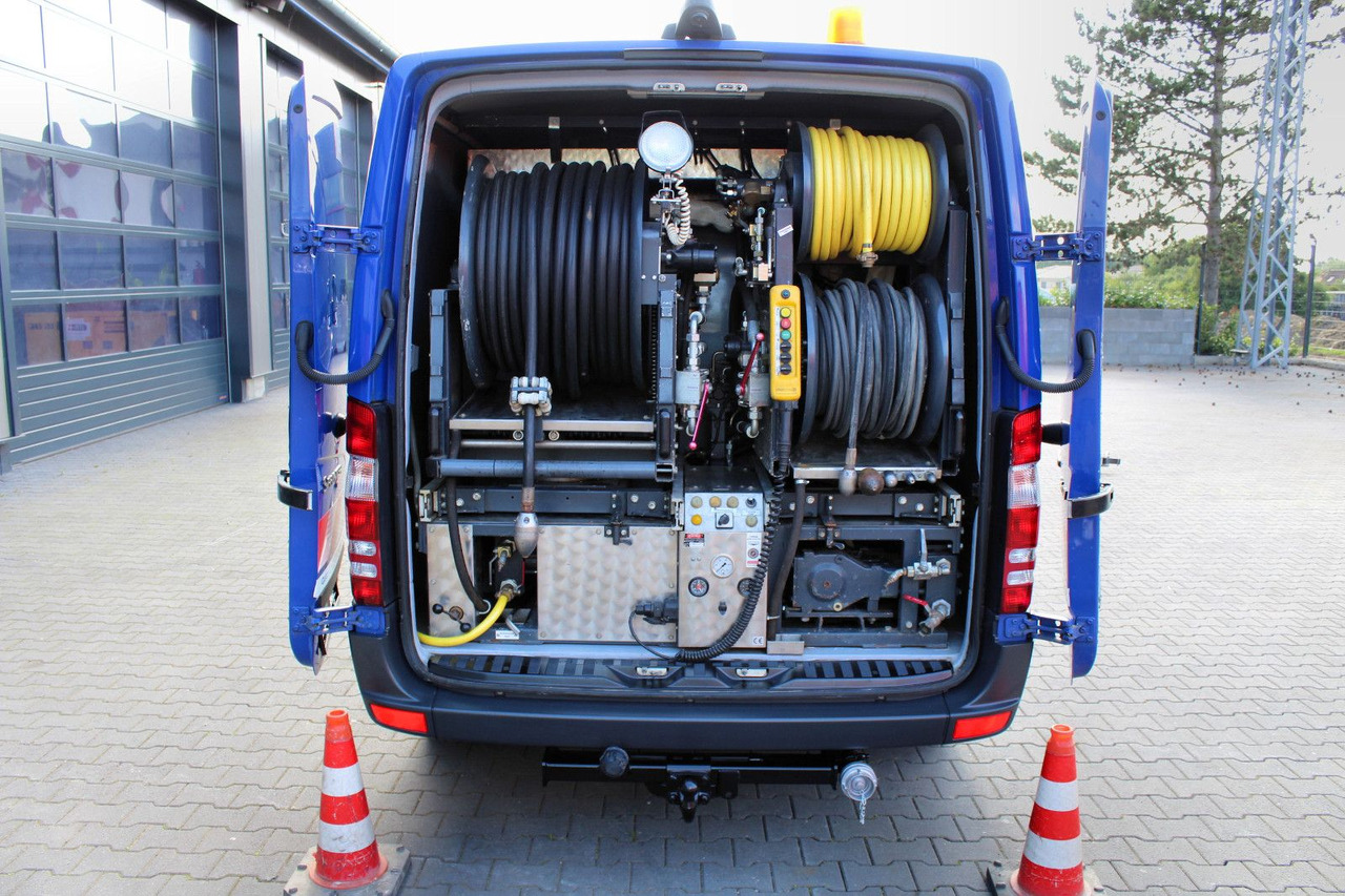 Mercedes-Benz Sprinter 516 CDI +Leistikow 1,4m³ HD-Spüler 2xHD - Вакуумски камион: слика 1 Mercedes-Benz Sprinter 516 CDI +Leistikow 1,4m³ HD-Spüler 2xHD - Вакуумски камион: слика 1