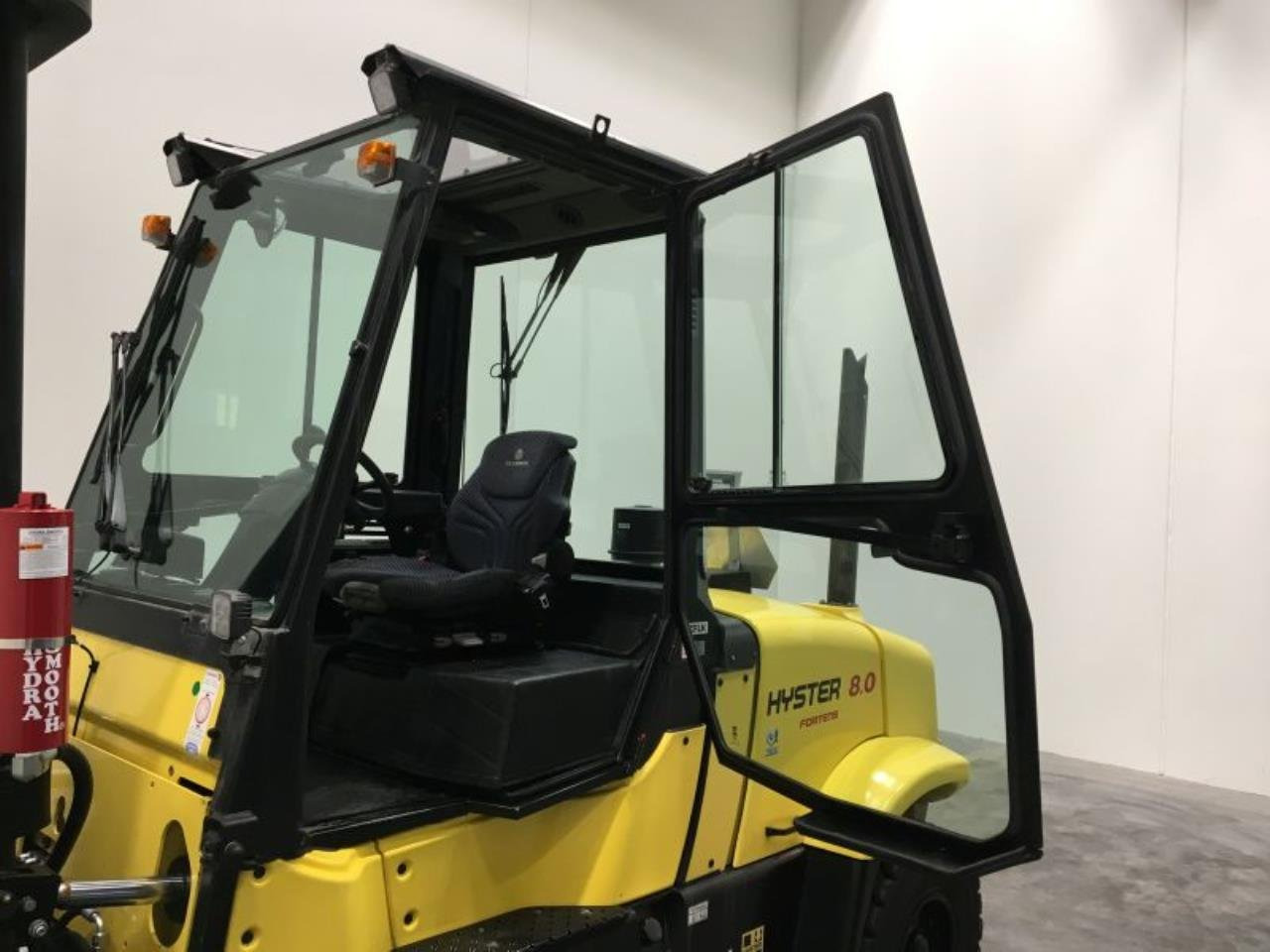 Hyster H8.0FT-6 - Ракувач со контејнери: слика 2 Hyster H8.0FT-6 - Ракувач со контејнери: слика 2