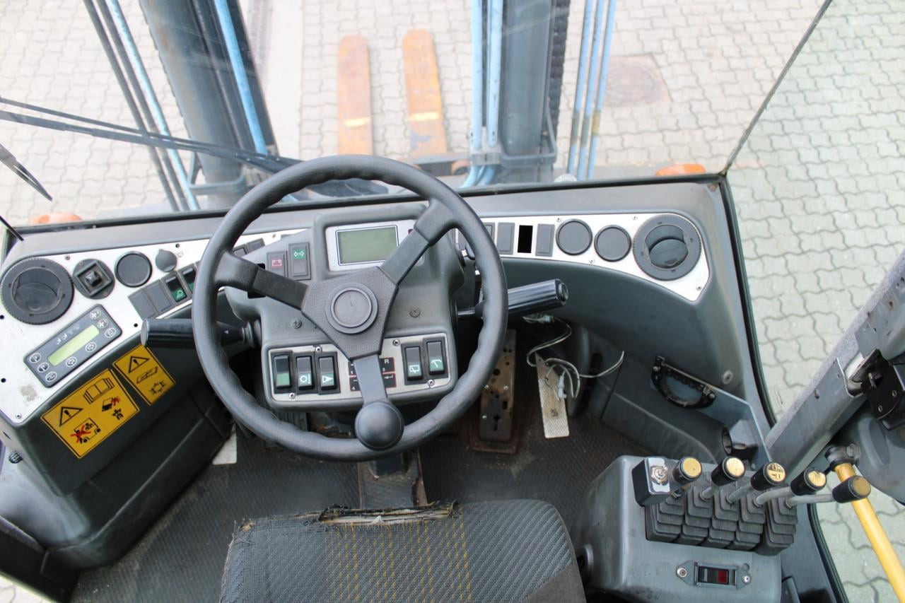 Kalmar DCE90-6L - Дизел вилушкар: слика 4 Kalmar DCE90-6L - Дизел вилушкар: слика 4