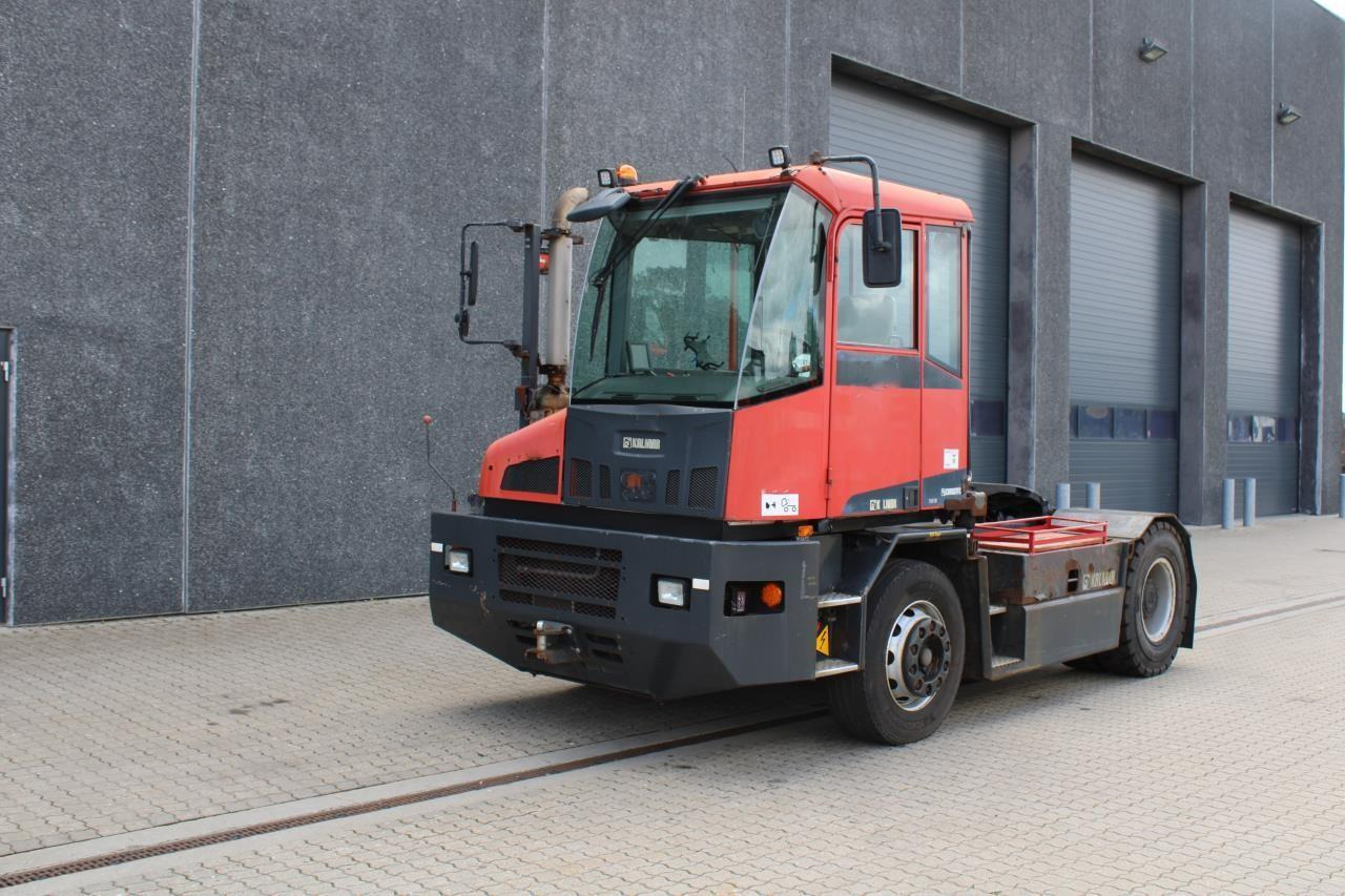 Kalmar TT618I - Трактор на терминалот: слика 2 Kalmar TT618I - Трактор на терминалот: слика 2