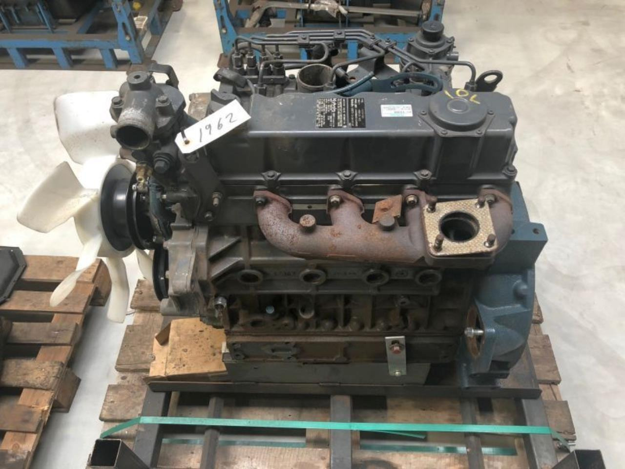 Kubota V3300-EU3 - Мотор: слика 2 Kubota V3300-EU3 - Мотор: слика 2