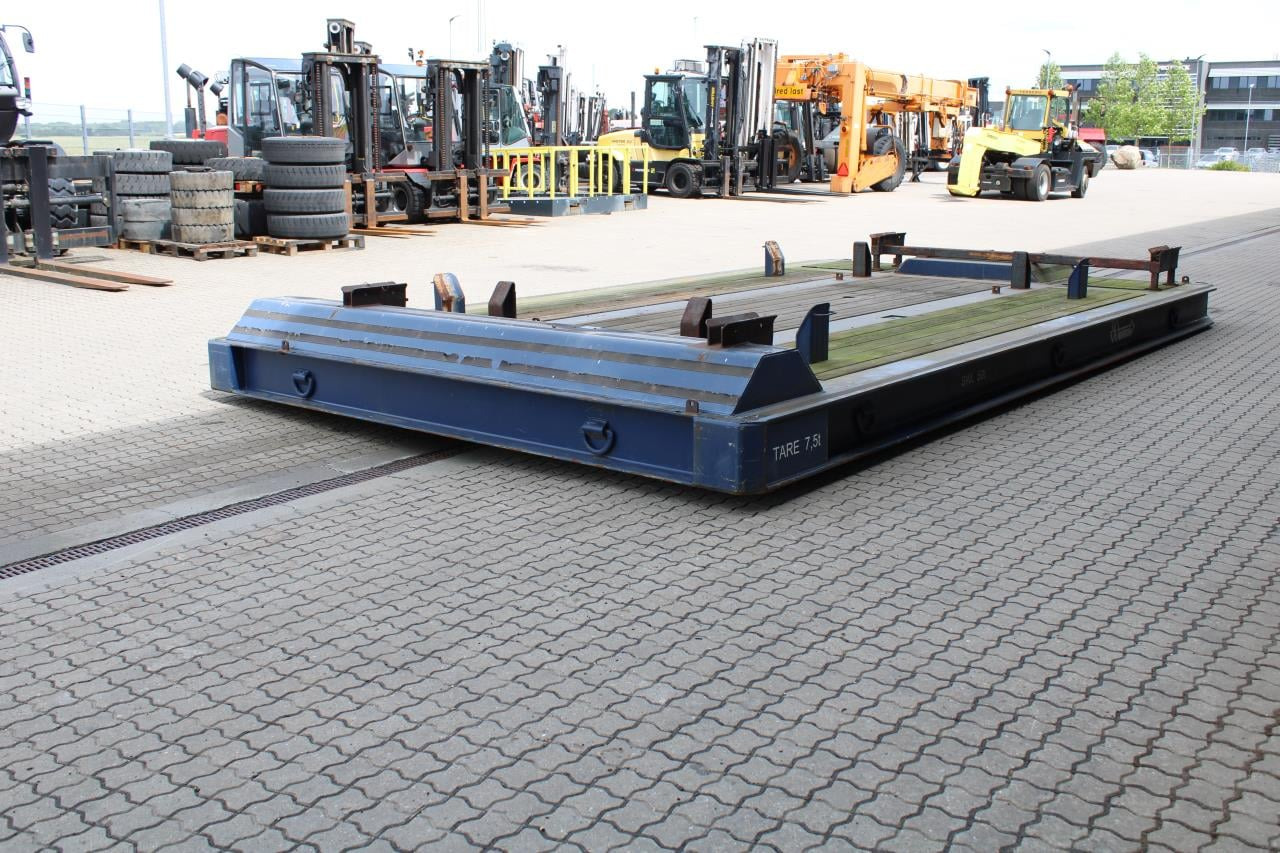 Novatech NOVATECH RT50 - Ролл-приколка: слика 3 Novatech NOVATECH RT50 - Ролл-приколка: слика 3