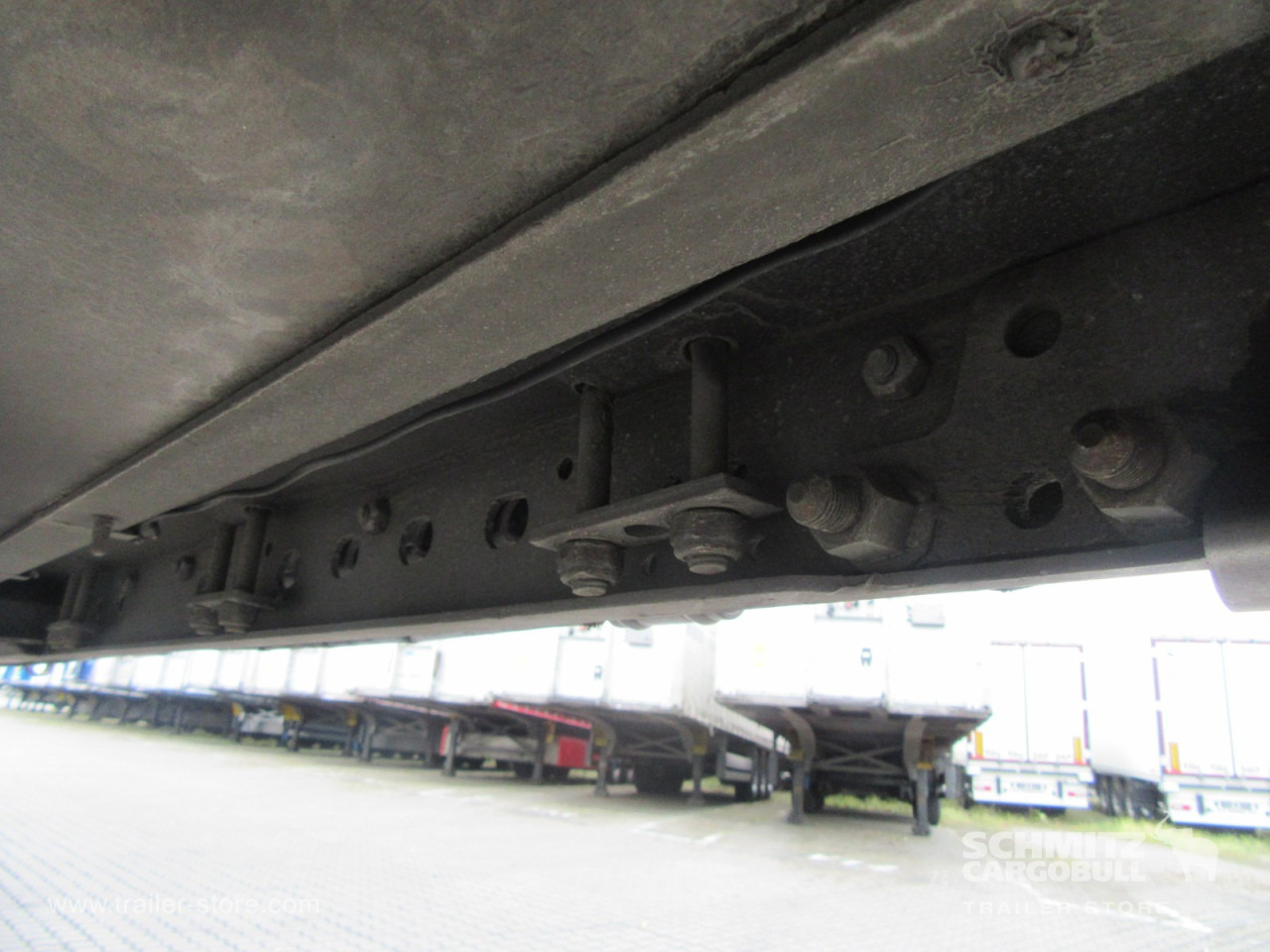 SCHMITZ Auflieger Curtainsider Mega - Полуприколка со церада: слика 3 SCHMITZ Auflieger Curtainsider Mega - Полуприколка со церада: слика 3