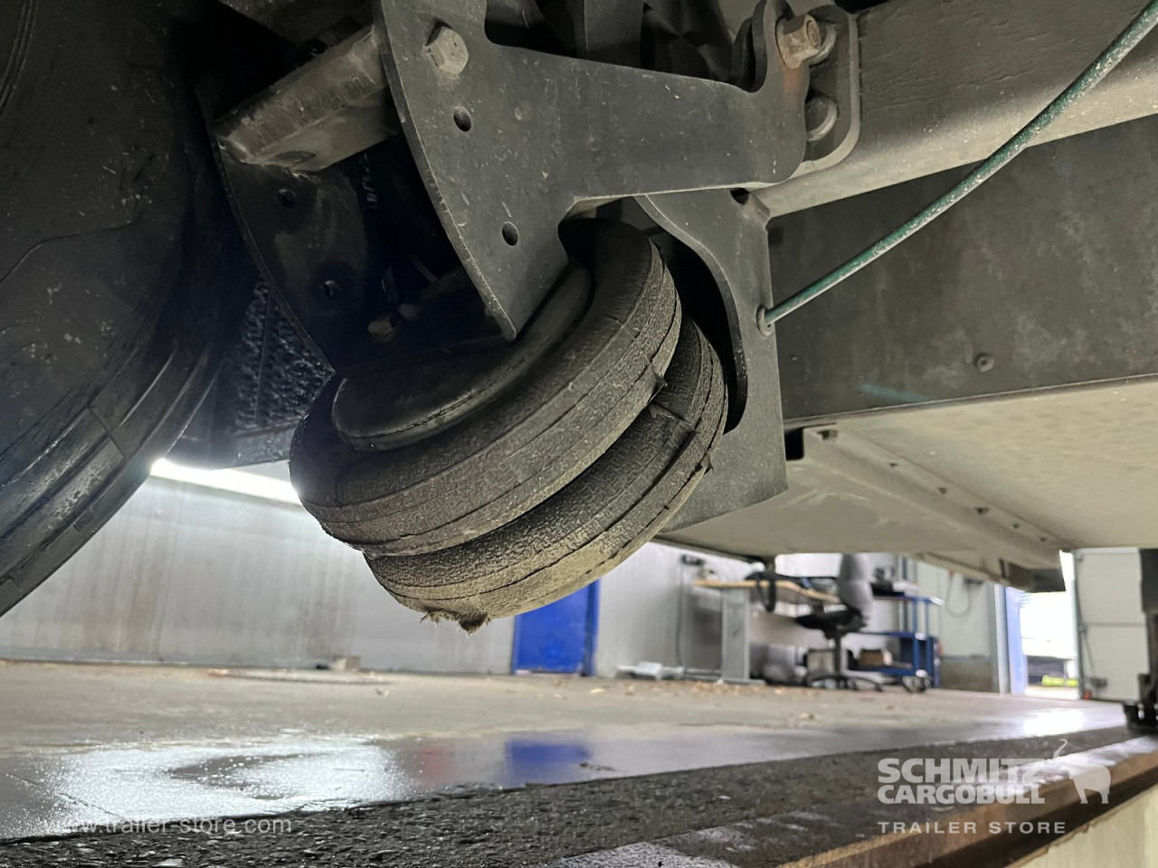 SCHMITZ Auflieger Curtainsider Standard - Полуприколка со церада: слика 3 SCHMITZ Auflieger Curtainsider Standard - Полуприколка со церада: слика 3