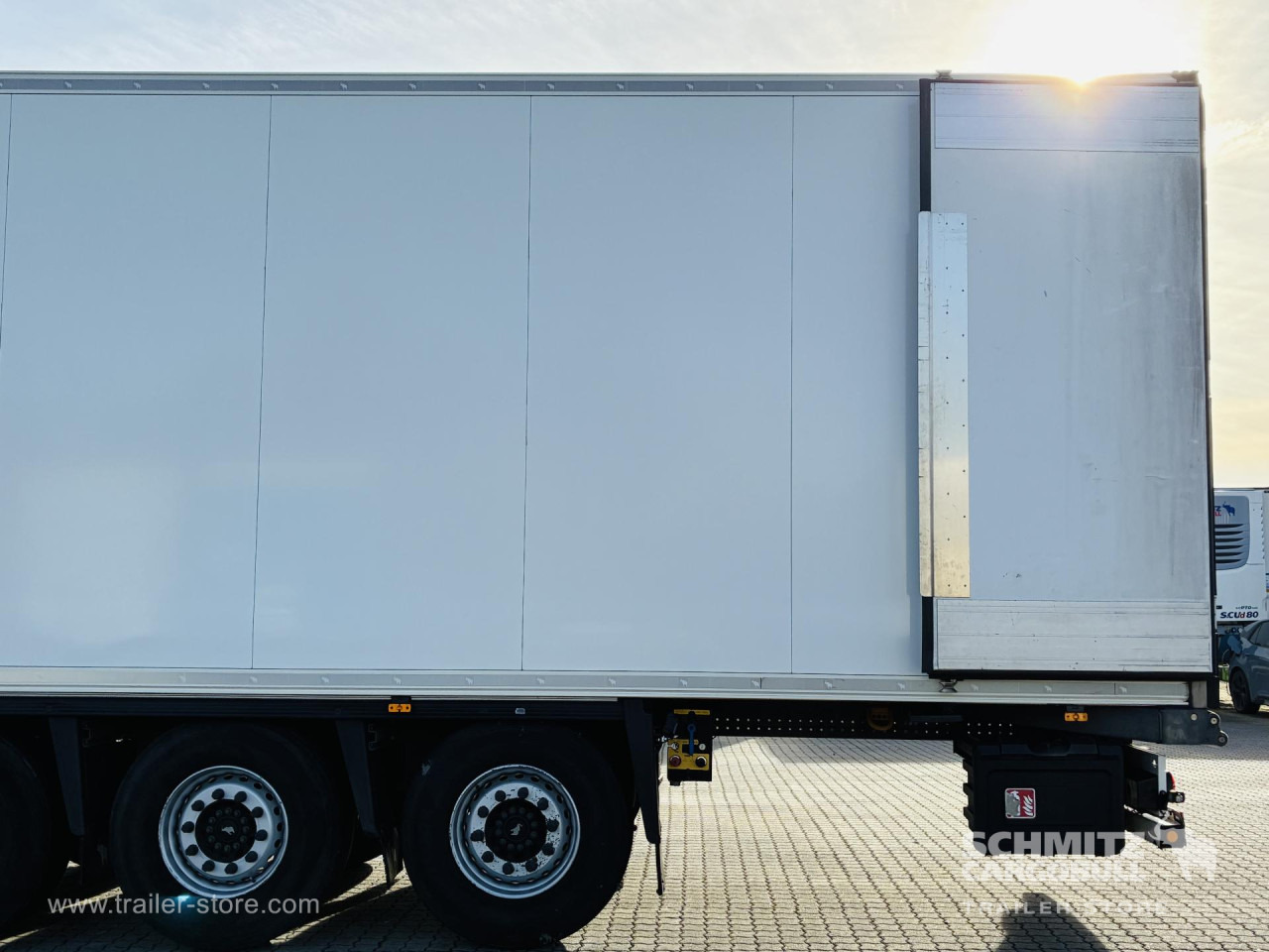 SCHMITZ Auflieger Tiefkühler Multitemp Double deck - Изотермална полуприколка: слика 4 SCHMITZ Auflieger Tiefkühler Multitemp Double deck - Изотермална полуприколка: слика 4