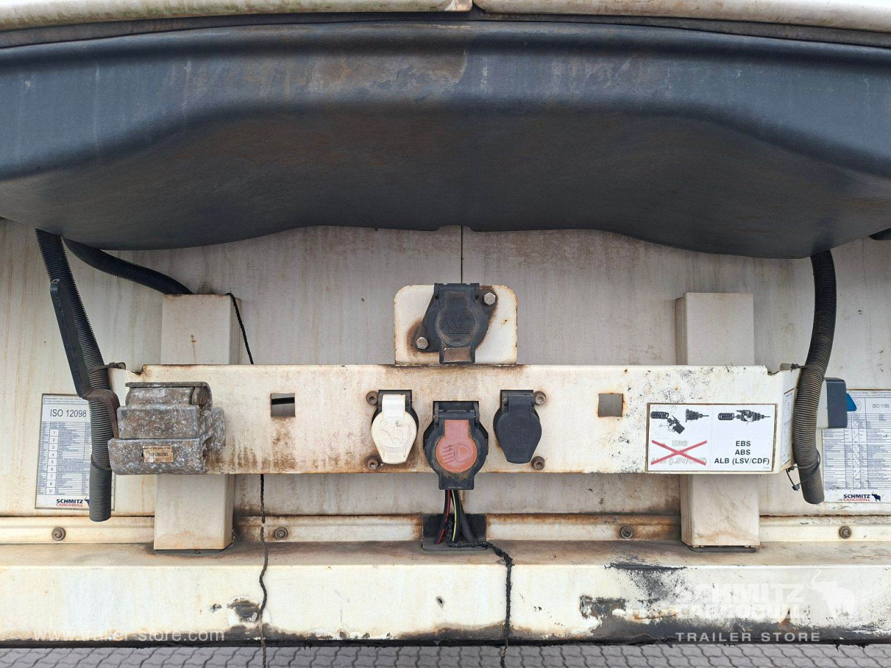 SCHMITZ Auflieger Tiefkühler Standard Double deck - Изотермална полуприколка: слика 5 SCHMITZ Auflieger Tiefkühler Standard Double deck - Изотермална полуприколка: слика 5