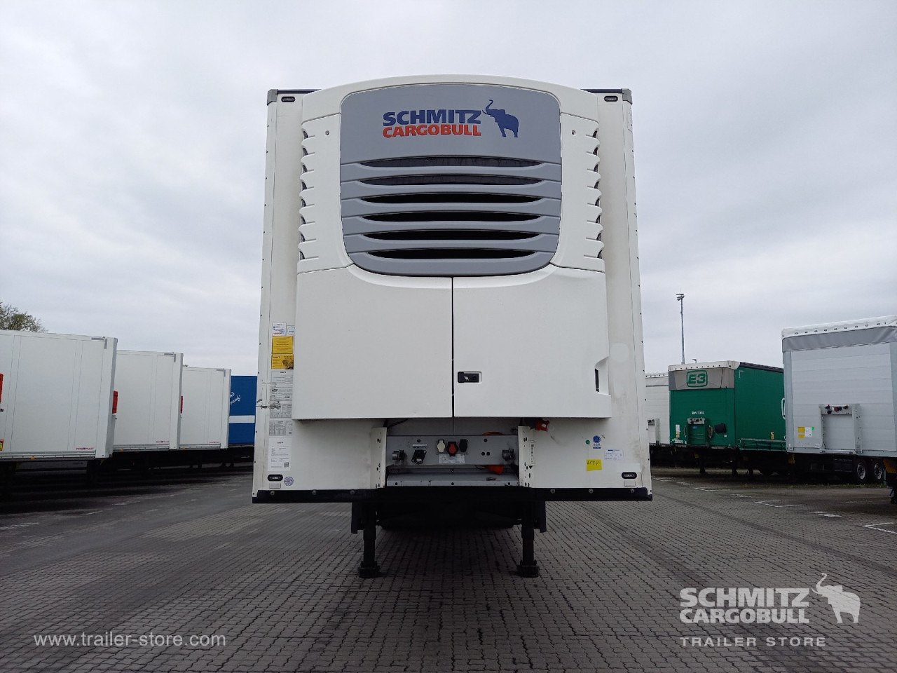 SCHMITZ Auflieger Tiefkühler Standard Double deck - Изотермална полуприколка: слика 2 SCHMITZ Auflieger Tiefkühler Standard Double deck - Изотермална полуприколка: слика 2