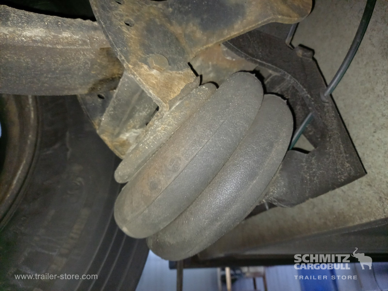 SCHMITZ Auflieger Tiefkühler Standard Double deck - Изотермална полуприколка: слика 3 SCHMITZ Auflieger Tiefkühler Standard Double deck - Изотермална полуприколка: слика 3