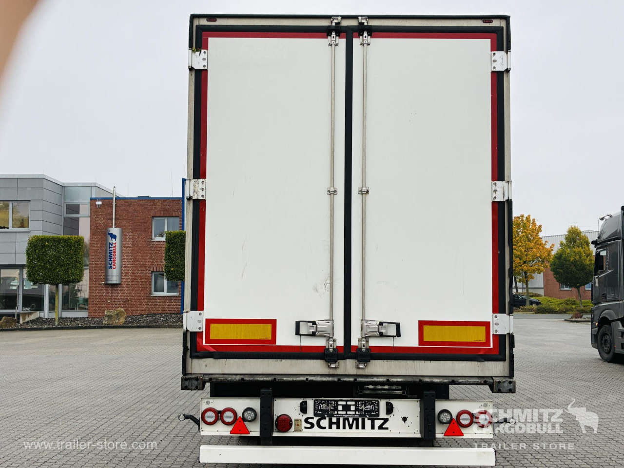 SCHMITZ Auflieger Tiefkühler Standard Double deck - Изотермална полуприколка: слика 4 SCHMITZ Auflieger Tiefkühler Standard Double deck - Изотермална полуприколка: слика 4