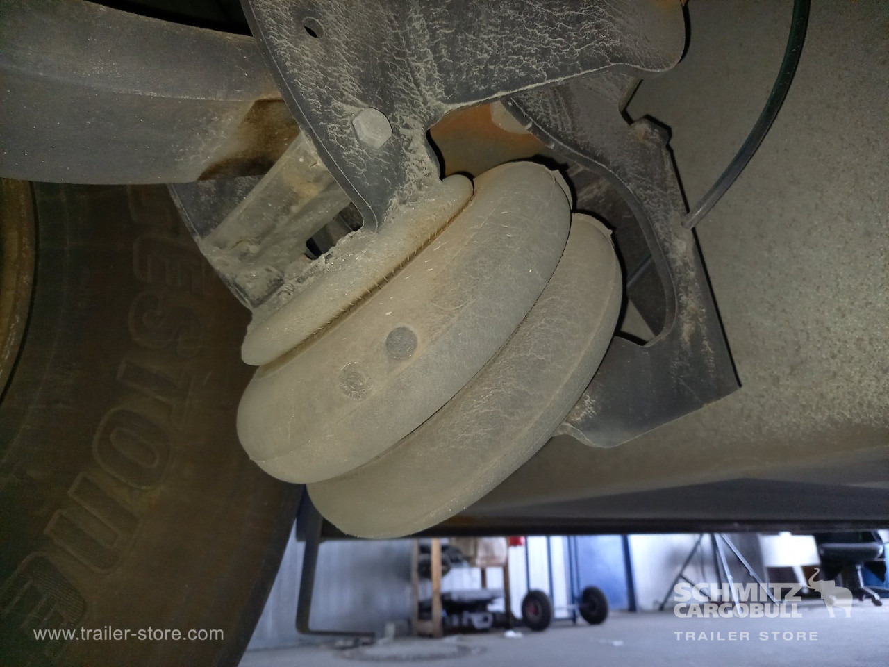 SCHMITZ Auflieger Tiefkühler Standard Double deck - Изотермална полуприколка: слика 3 SCHMITZ Auflieger Tiefkühler Standard Double deck - Изотермална полуприколка: слика 3