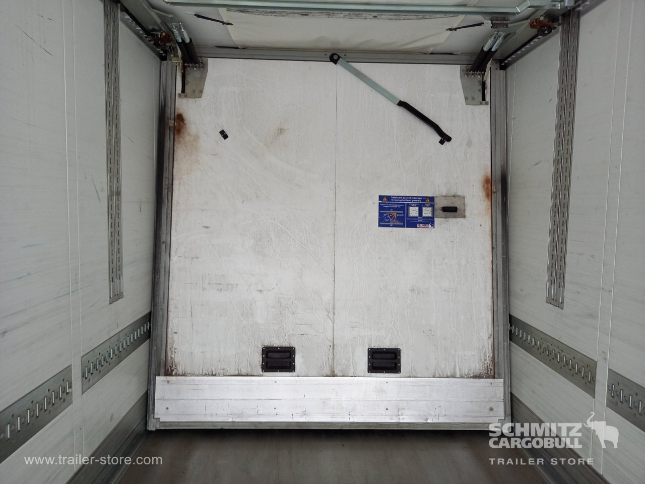 SCHMITZ Auflieger Tiefkühler Standard Double deck - Изотермална полуприколка: слика 5 SCHMITZ Auflieger Tiefkühler Standard Double deck - Изотермална полуприколка: слика 5