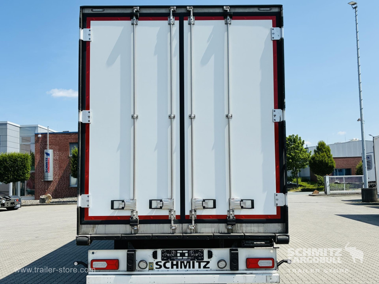 SCHMITZ Auflieger Tiefkühler Standard Double deck - Изотермална полуприколка: слика 3 SCHMITZ Auflieger Tiefkühler Standard Double deck - Изотермална полуприколка: слика 3