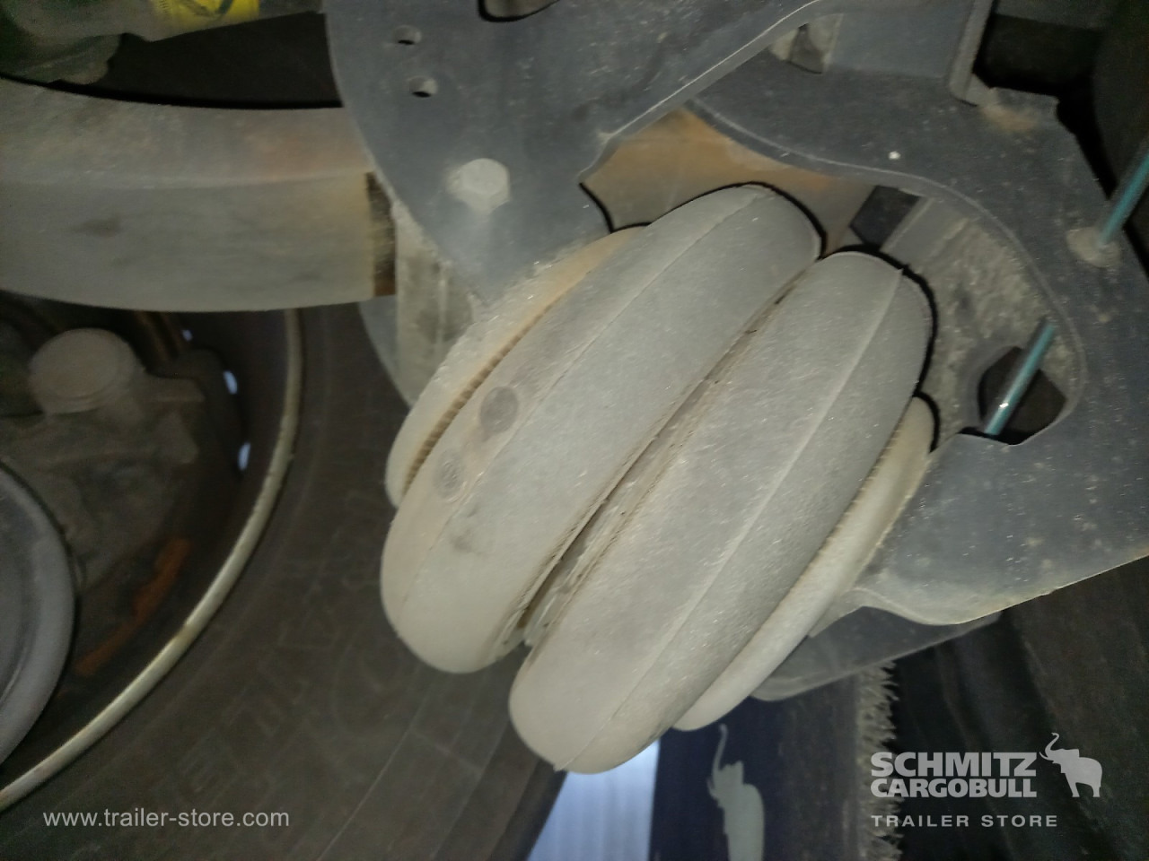 SCHMITZ Auflieger Tiefkühler Standard Double deck - Изотермална полуприколка: слика 4 SCHMITZ Auflieger Tiefkühler Standard Double deck - Изотермална полуприколка: слика 4