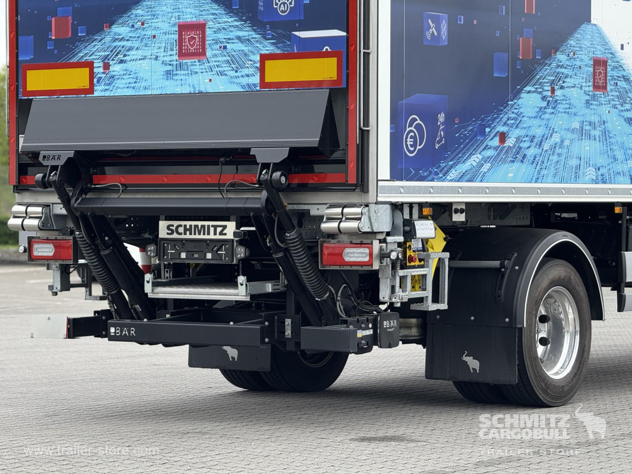 SCHMITZ Auflieger Tiefkühler Standard Taillift - Изотермална полуприколка: слика 3 SCHMITZ Auflieger Tiefkühler Standard Taillift - Изотермална полуприколка: слика 3
