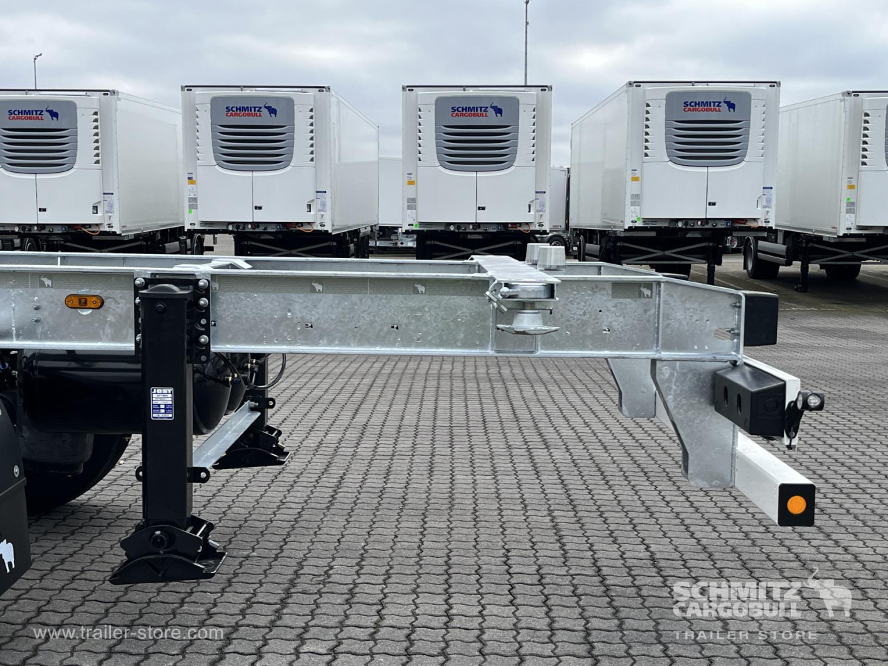 SCHMITZ Zentralachsanhänger Wechselfahrgestell Standard - Транспортер на контејнер/ Приколка со променливо тело: слика 5 SCHMITZ Zentralachsanhänger Wechselfahrgestell Standard - Транспортер на контејнер/ Приколка со променливо тело: слика 5