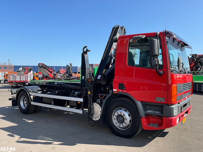 DAF FA 75.290 ATI Hiab 11 Tonmeter laadkraan Just 84.508 km! - Камион со кука за подигање, Камион со кран: слика 4 DAF FA 75.290 ATI Hiab 11 Tonmeter laadkraan Just 84.508 km! - Камион со кука за подигање, Камион со кран: слика 4