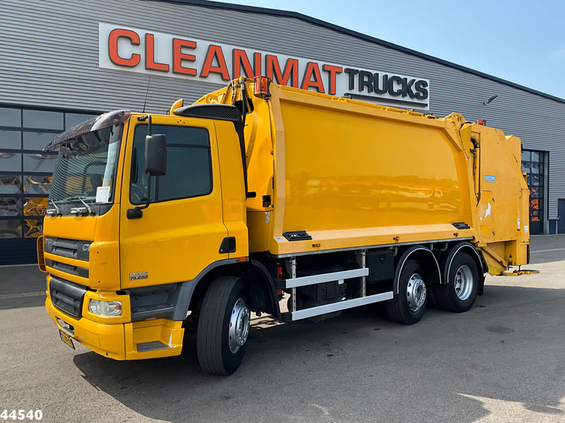 DAF FAG 75 CF 250 Euro 3 Geesink 20m³ - Камион за ѓубре: слика 1 DAF FAG 75 CF 250 Euro 3 Geesink 20m³ - Камион за ѓубре: слика 1