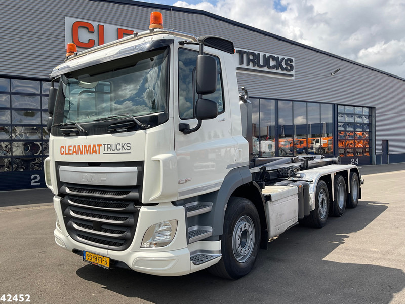 DAF FAK CF 460 Tridem 8x2 Euro 6 VDL 30 Ton haakarmsysteem - Камион со кука за подигање: слика 2 DAF FAK CF 460 Tridem 8x2 Euro 6 VDL 30 Ton haakarmsysteem - Камион со кука за подигање: слика 2