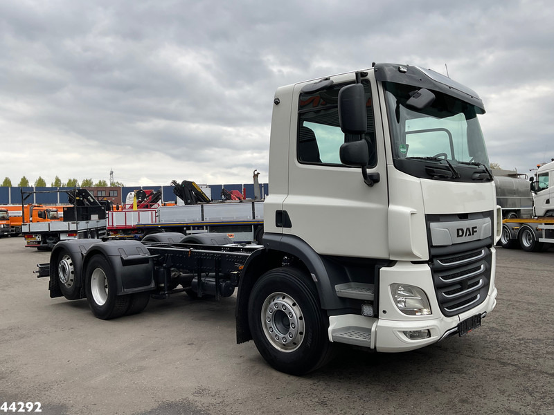 DAF FAN CF 450 Euro 6 Chassis Cabine - Камион со кабинска шасија: слика 5 DAF FAN CF 450 Euro 6 Chassis Cabine - Камион со кабинска шасија: слика 5