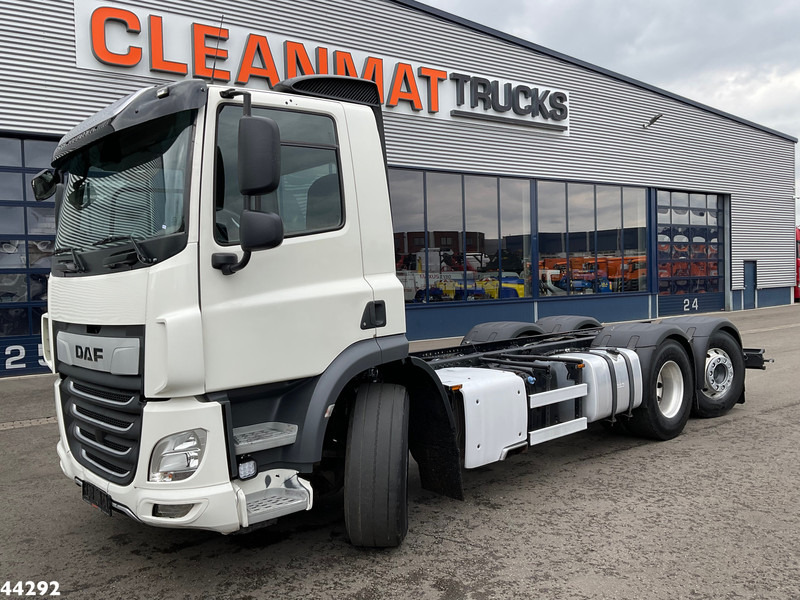 DAF FAN CF 450 Euro 6 Chassis Cabine - Камион со кабинска шасија: слика 1 DAF FAN CF 450 Euro 6 Chassis Cabine - Камион со кабинска шасија: слика 1