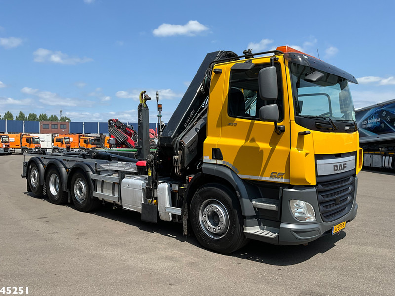 DAF FAQ СF 400 8x2 Euro 6 Hiab 24 Tonmeter laadkraan Just 147.273 km! - Камион со кука за подигање, Камион со кран: слика 3 DAF FAQ СF 400 8x2 Euro 6 Hiab 24 Tonmeter laadkraan Just 147.273 km! - Камион со кука за подигање, Камион со кран: слика 3