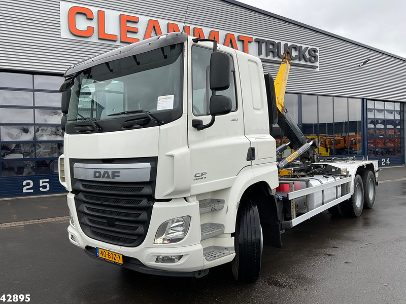 DAF FAS CF 460 Euro 6 Palfinger haakarmsysteem - Камион со кука за подигање: слика 1 DAF FAS CF 460 Euro 6 Palfinger haakarmsysteem - Камион со кука за подигање: слика 1