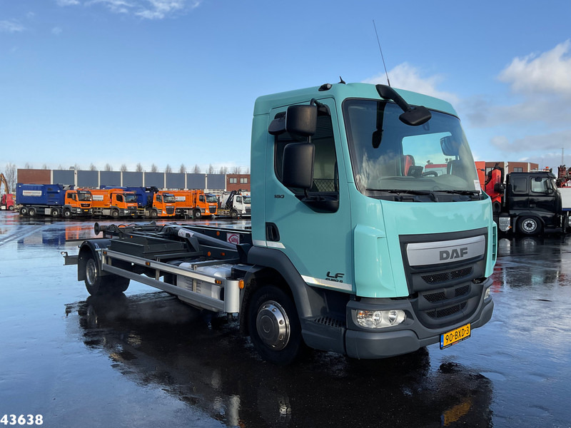 DAF LF 180 Euro 6 14 Ton haakarmsysteem Just 117.371 km! - Камион со кука за подигање: слика 5 DAF LF 180 Euro 6 14 Ton haakarmsysteem Just 117.371 km! - Камион со кука за подигање: слика 5