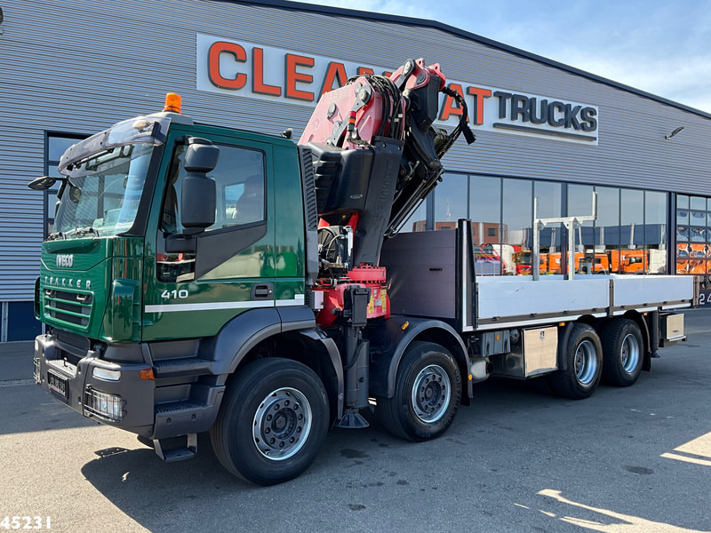 Iveco Trakker AD410T41 Fassi 80 Tonmeter laadkraan + Fly-Jib Just 80.441 Km! - Камион со кран: слика 2 Iveco Trakker AD410T41 Fassi 80 Tonmeter laadkraan + Fly-Jib Just 80.441 Km! - Камион со кран: слика 2