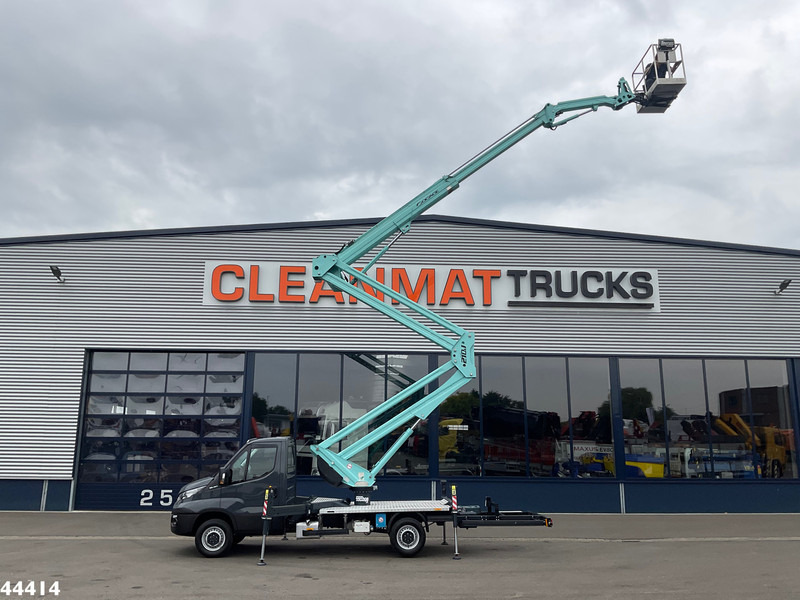 Iveco Daily 35S12 20 Meter hoogwerker + JIB Just 6.039 km! - Камион: слика 1 Iveco Daily 35S12 20 Meter hoogwerker + JIB Just 6.039 km! - Камион: слика 1