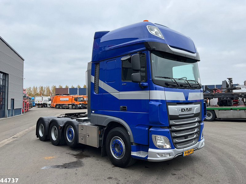DAF FTM XF 530 8x4 Euro 6 ZF Intarder - Камион влекач: слика 4 DAF FTM XF 530 8x4 Euro 6 ZF Intarder - Камион влекач: слика 4