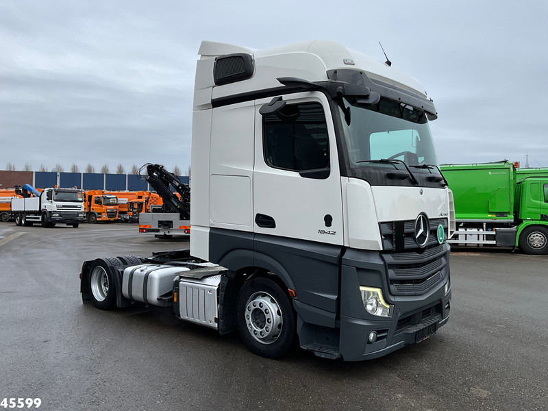 Mercedes-Benz Actros 1842 Mega GigaSpace MirrorCam - Камион влекач: слика 3 Mercedes-Benz Actros 1842 Mega GigaSpace MirrorCam - Камион влекач: слика 3