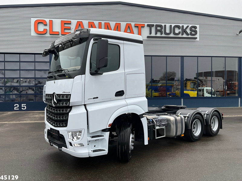Mercedes-Benz Arocs 2663 6x4 Euro 6 Trekker with PTO NEW AND UNUSED! - Камион влекач: слика 1 Mercedes-Benz Arocs 2663 6x4 Euro 6 Trekker with PTO NEW AND UNUSED! - Камион влекач: слика 1