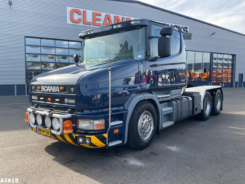 Scania T 164.580 V8 6x4 Origineel NL Trekker! - Камион влекач: слика 1 Scania T 164.580 V8 6x4 Origineel NL Trekker! - Камион влекач: слика 1