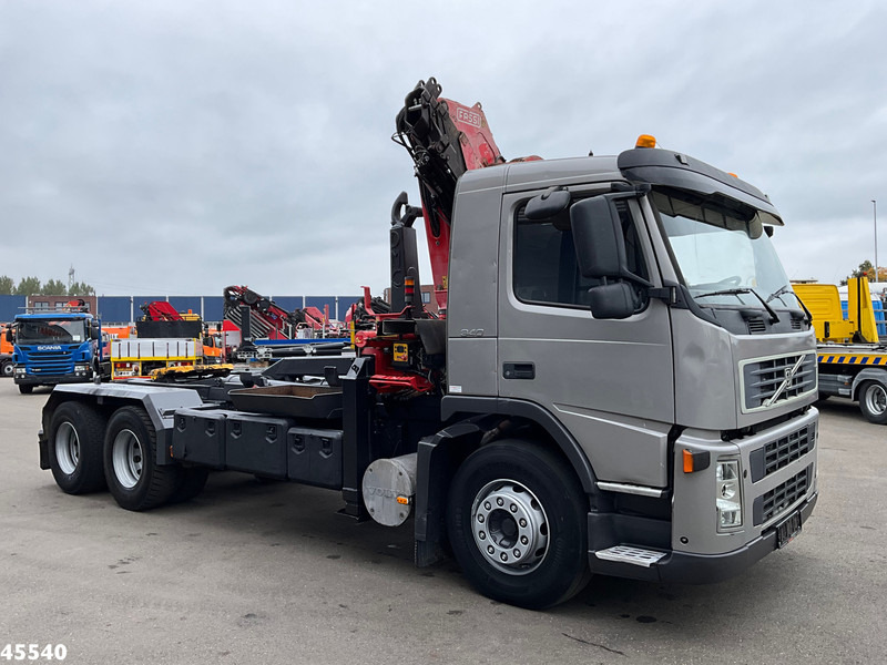 Volvo FM 340 6x4 Fassi 19 Tonmeter laadkraan - Камион влекач: слика 5 Volvo FM 340 6x4 Fassi 19 Tonmeter laadkraan - Камион влекач: слика 5