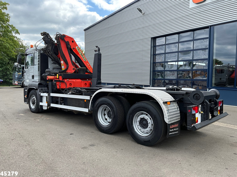 MAN TGA 26.360 6x4H Palfinger 21 Tonmeter laadkraan - Камион со кука за подигање, Камион со кран: слика 2 MAN TGA 26.360 6x4H Palfinger 21 Tonmeter laadkraan - Камион со кука за подигање, Камион со кран: слика 2