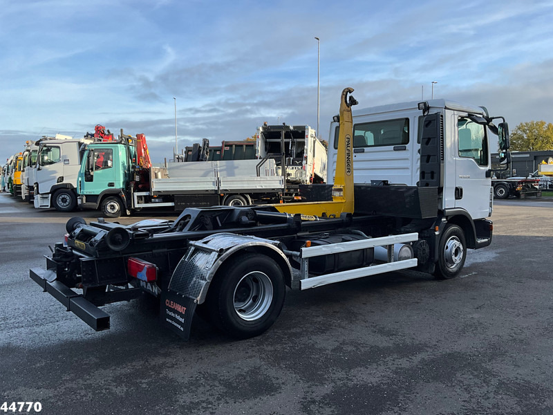 MAN TGL 12.250 Palfinger haakarmsysteem - Камион со кука за подигање: слика 5 MAN TGL 12.250 Palfinger haakarmsysteem - Камион со кука за подигање: слика 5