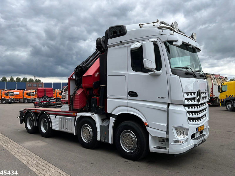 Mercedes-Benz Arocs 3251 8x4 Euro 6 Retarder HMF 85 Tonmeter laadkraan Fly-Jib - Камион со кран: слика 4 Mercedes-Benz Arocs 3251 8x4 Euro 6 Retarder HMF 85 Tonmeter laadkraan Fly-Jib - Камион со кран: слика 4