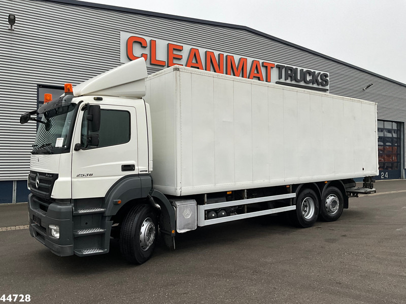 Mercedes-Benz Axor 2636 6x2 Dhollandia laadklep Just 265.901 km! - Камион сандучар: слика 2 Mercedes-Benz Axor 2636 6x2 Dhollandia laadklep Just 265.901 km! - Камион сандучар: слика 2