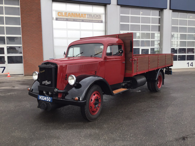 Opel Blitz 3.6-42-30 - Камион со платформа: слика 1 Opel Blitz 3.6-42-30 - Камион со платформа: слика 1