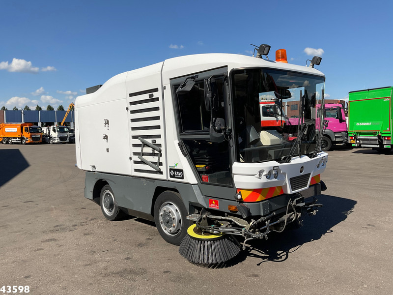 Ravo 540 - Возило за метење: слика 3 Ravo 540 - Возило за метење: слика 3