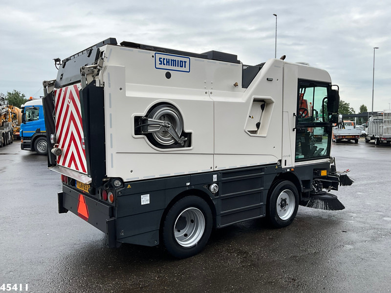 Schmidt Cleango 500 Compact Euro 6 with 3-rd brush - Возило за метење: слика 4 Schmidt Cleango 500 Compact Euro 6 with 3-rd brush - Возило за метење: слика 4