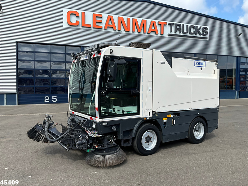 Schmidt Cleango 500 Compact Euro 6 with 3-rd brush - Возило за метење: слика 2 Schmidt Cleango 500 Compact Euro 6 with 3-rd brush - Возило за метење: слика 2