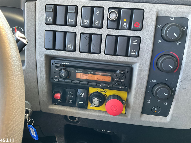 Камион за ѓубре Volvo FE 300 Terberg Olympus 18m³: слика 15