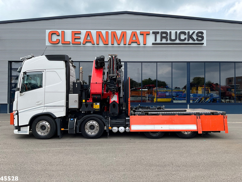 Volvo FH 540 8x2 Euro 6 Palfinger 92 Tonmeter laadkraan + Fly-jib Just 81.817 Km! - Камион со кран: слика 4 Volvo FH 540 8x2 Euro 6 Palfinger 92 Tonmeter laadkraan + Fly-jib Just 81.817 Km! - Камион со кран: слика 4